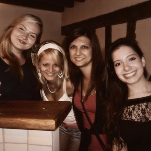 Meet your Posher, Petra